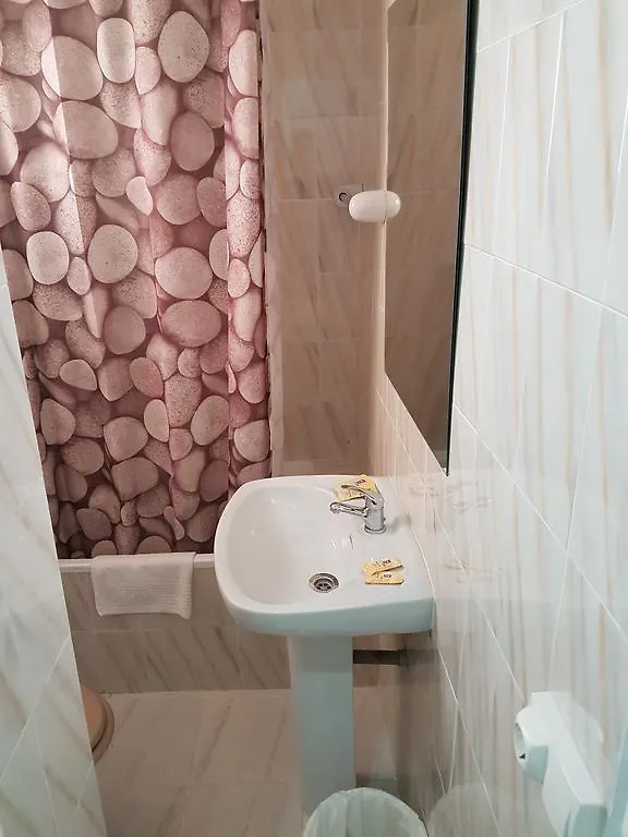 Hostal Montsant Salou 2*,