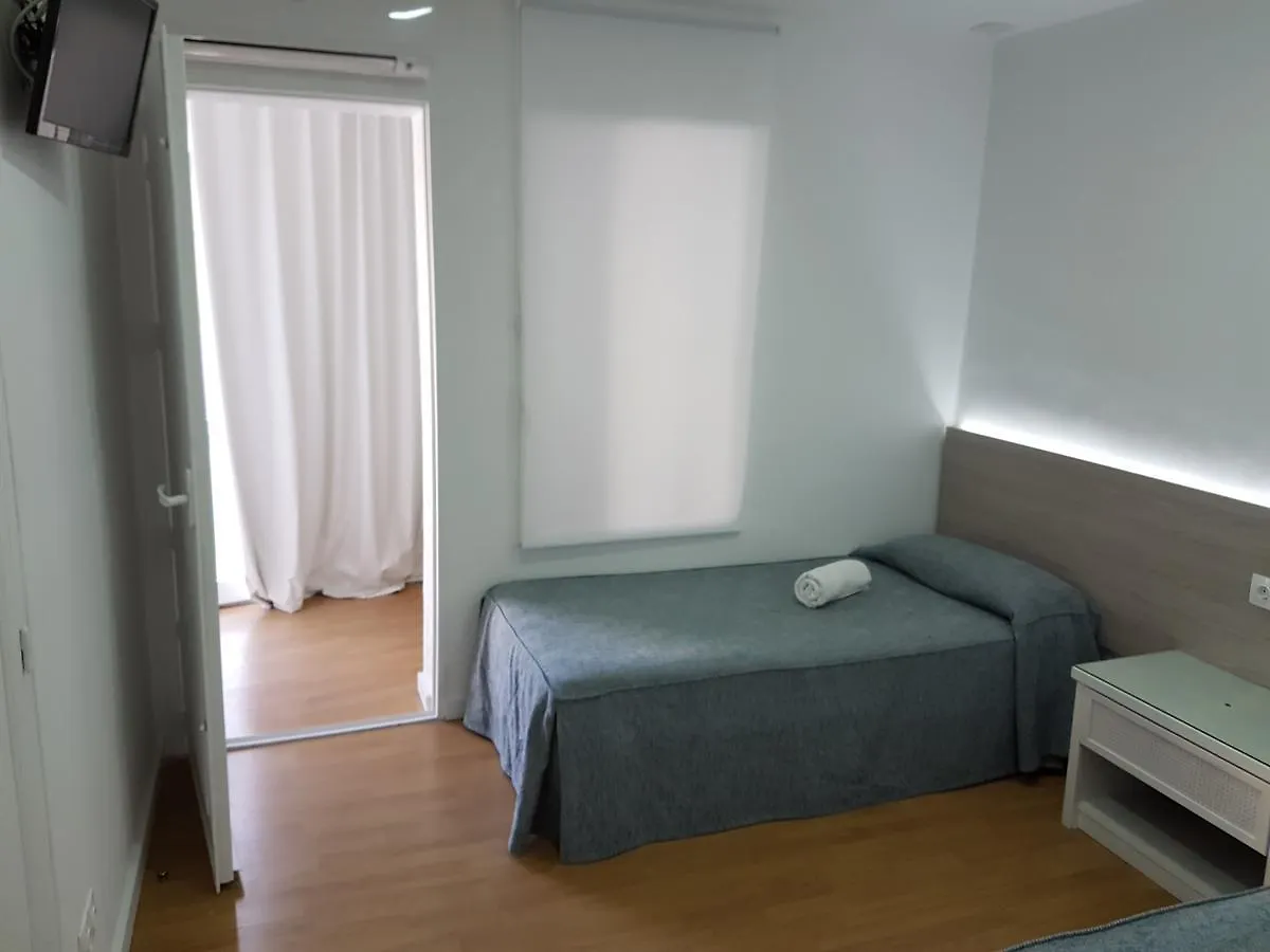 Guest house Hostal Montsant Salou