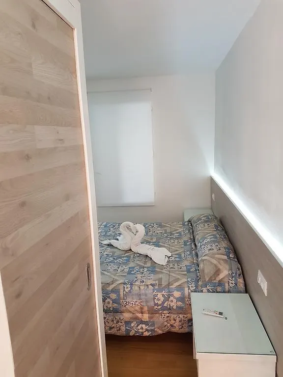 Guest house Hostal Montsant Salou